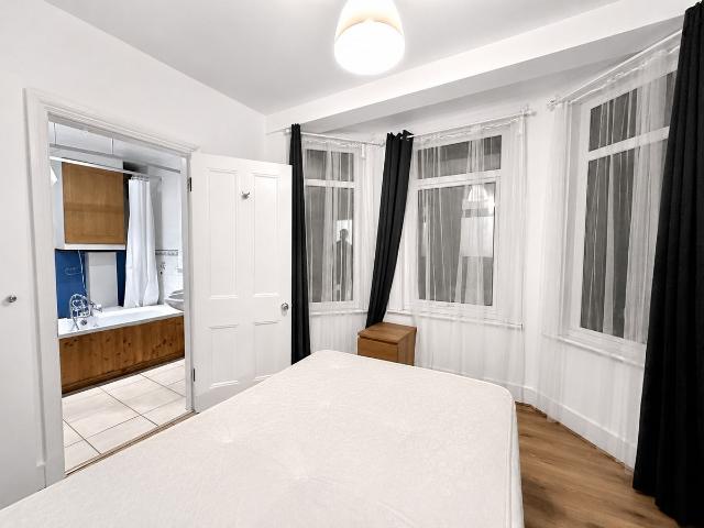 Trundleys Road, Surrey Quays SE8, 5 bed shared accommodation to rent, £1,275 pcm | PrimeLocation