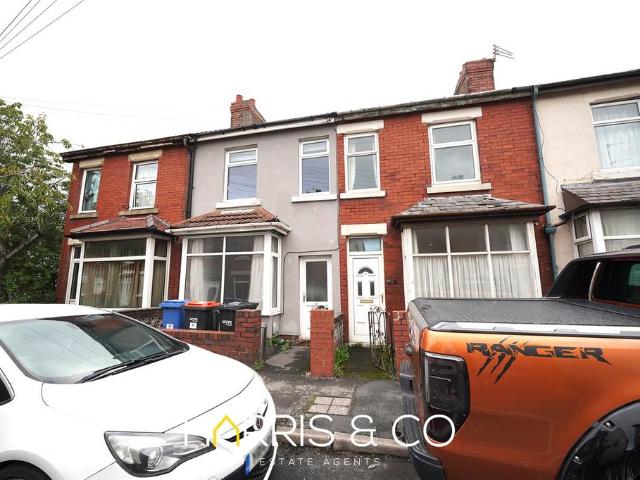 Trunnah Road, Thornton Cleveleys. 2 bed terraced house to rent £800 pcm £185 pw