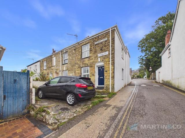 Truro 2 bed end of terrace house to rent £1,200 pcm £277 pw