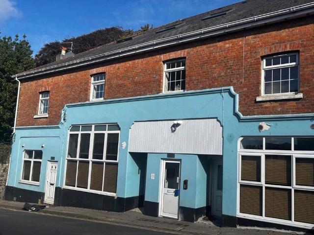 Truro Road, St. Austell PL25, 2 bed flat to rent, £850 pcm | PrimeLocation
