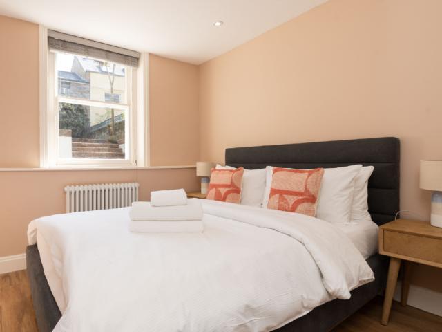 Trussley, 97 Hammersmith Grove, London, W6 0NQ, United Kingdom | 1 bed apartment for rent #115915133 | Rentberry