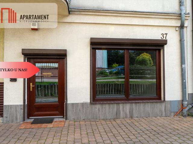 Lokal usługowy 57 m² w Trzebnicy duża witryna, magazyn
