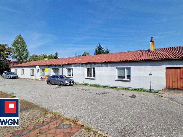 Przestronny budynek usługowo handlowy z działką 1225 m2