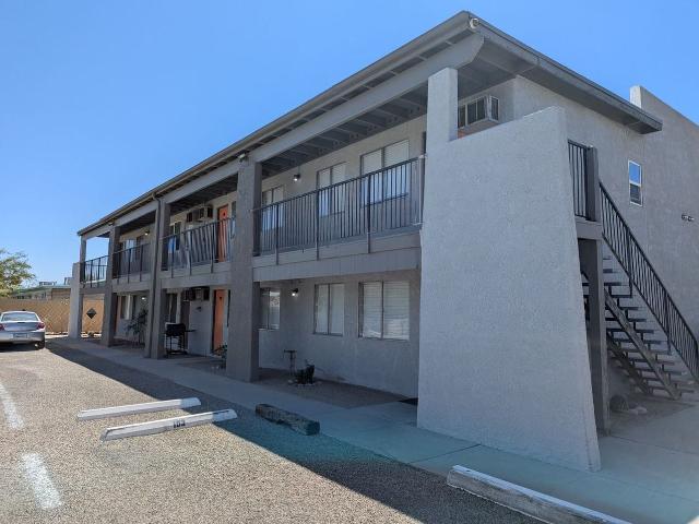 TWO 2 MONTHS FREE * Junior Suite apartment home nestled in a secluded neighborhood with beautiful mountain views 1 Bedroom Apartment for Rent at 30 E Camino Villas, Tucson, AZ 85705 Limberlost