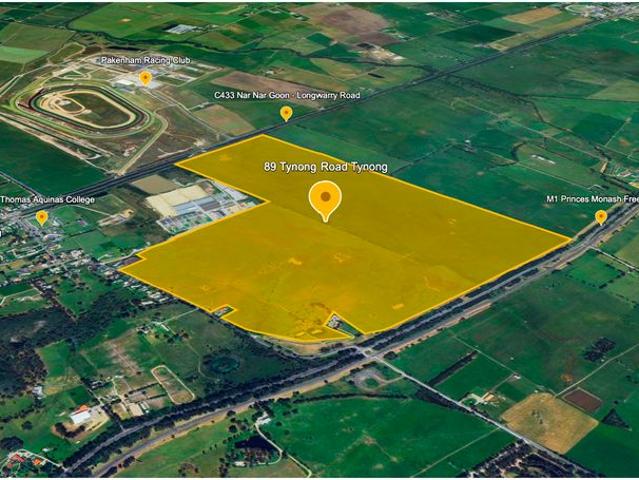 Two adjacent lots 164 hectares 405 acres combined in Tynong, Victoria, Australia