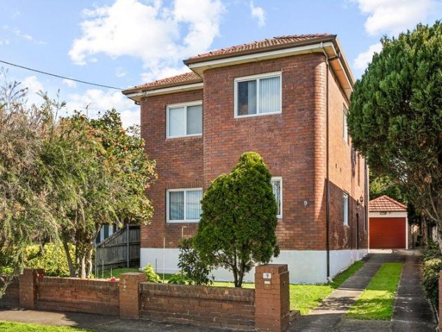 Two Art Deco Apartments with Investment Flexibility