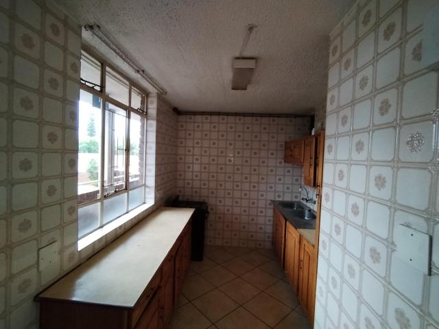 TWO BACHELOR FLAT AVAILABLE IN WOLMER,PRETORIA NORTH 1 NOVEMBER 2026