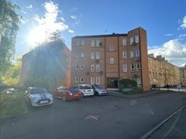 Two Bed Flat with Lounge