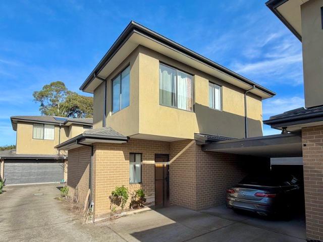 Two Bed Two Bath One Study Townhouse for Lease
