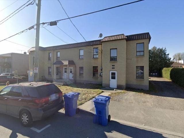Two Bed 4.5 Regular 322 328 Rue Matton, Granby