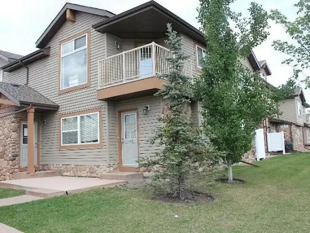 Two bedroom — 2 Bedrooms Townhouse