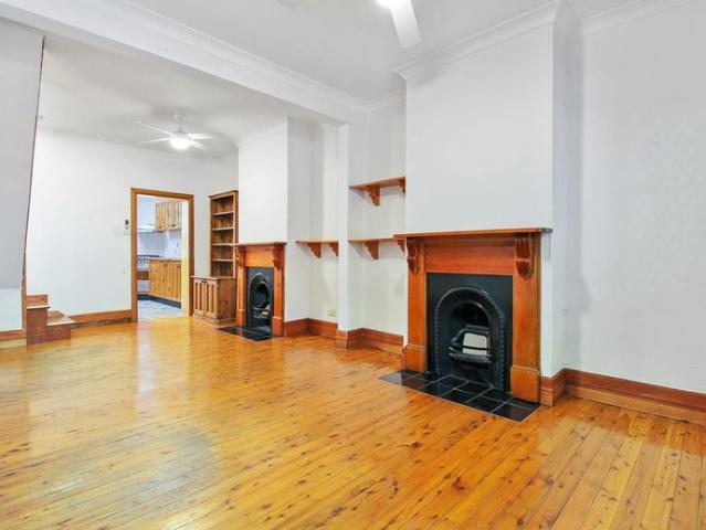 Two Bedroom Terrace with Backyard in the heart of Pyrmont!