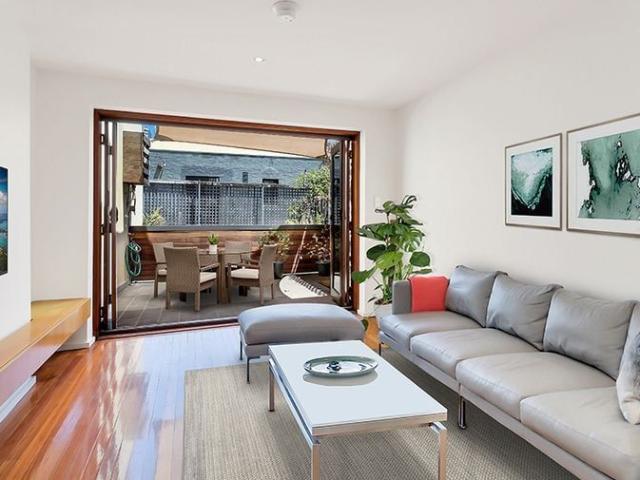 Two Bedroom Terrace With Study And Courtyard/Balcony