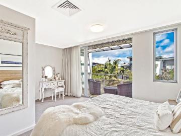 Tuggerah Lake, Jilliby, Wyong Region, Snapper Island