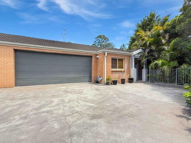 TWO BEDROOM TOWNHOUSE