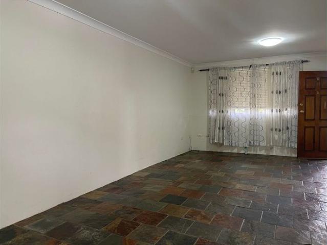 Two bedroom Townhouse for rent in Minto