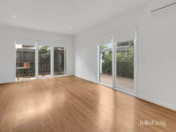 Two Bedroom Townhouse in Williamstown North