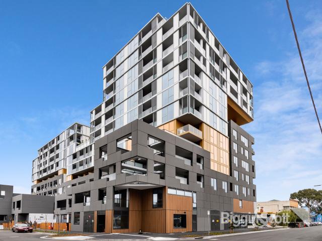 TWO BEDROOM, TWO BATHROOM, SPACIOUS BALCONY