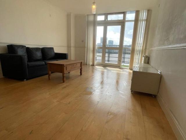 Two bedroom / two bathroom with Balcony River