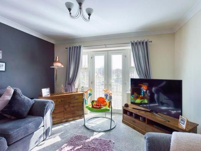 Two Bedroom & Two Bathrooms 1st Floor Apartment for Rent in Ormesby