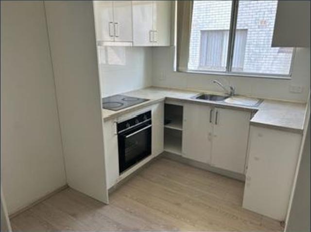 Two bedroom unit Central location