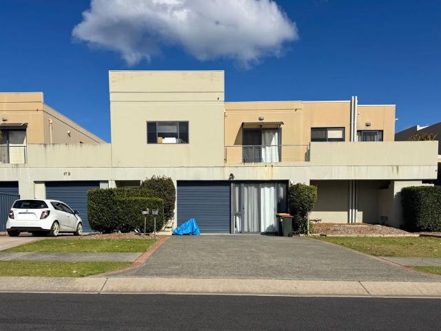 Two Bedroom Unit Close to Amenities