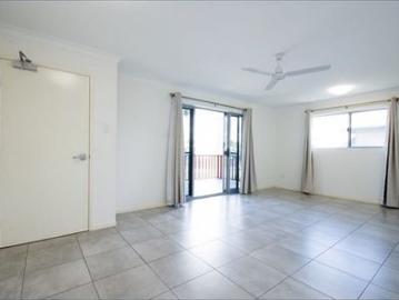 Two Bedroom Unit, close to CBD