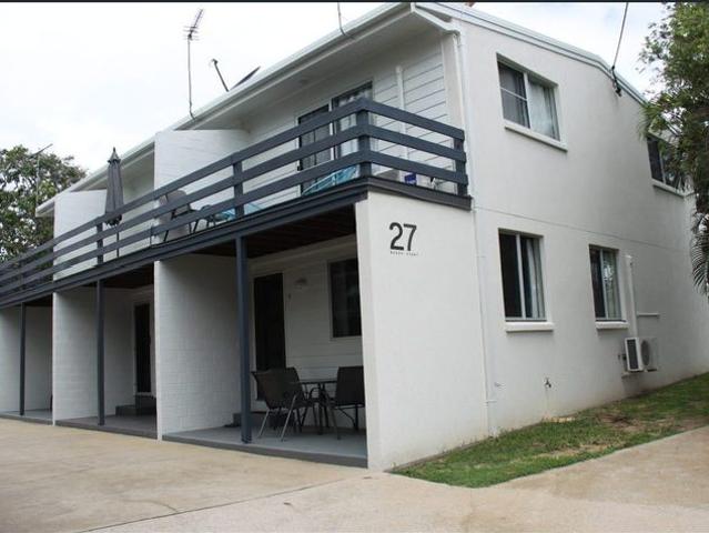 Two Bedroom Unit Close to the Beach!