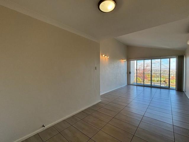 Two Bedroom Unit East Tamworth