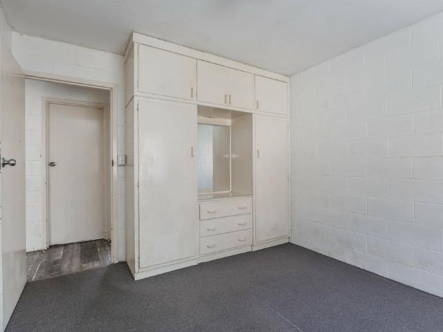 Two Bedroom Unit Great Location