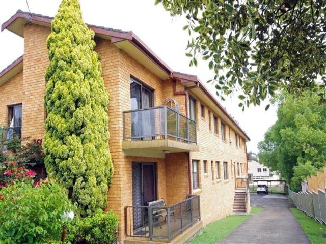 Two Bedroom Unit in a Convenient Location