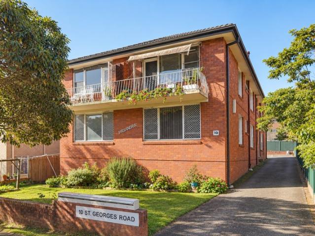 Two Bedroom Unit in a Boutique Complex of Six