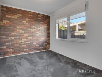 Two Bedroom Unit in Altona