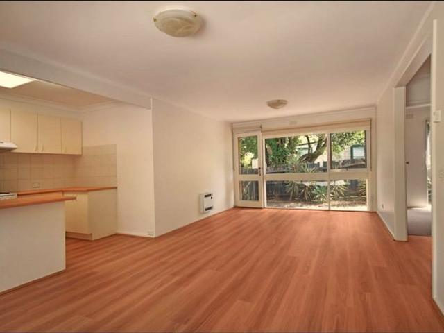 Two bedroom unit in Bayswater