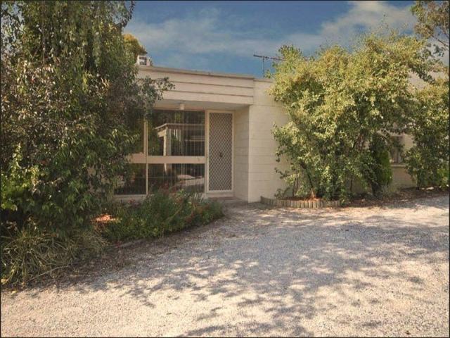 Two bedroom unit in Bayswater
