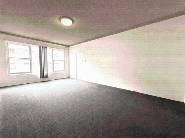 Two Bedroom Unit in Beach side Location!