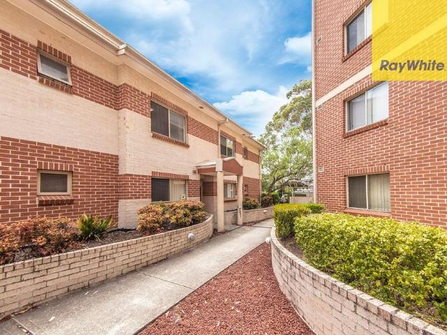 Two Bedroom Unit In Central Location
