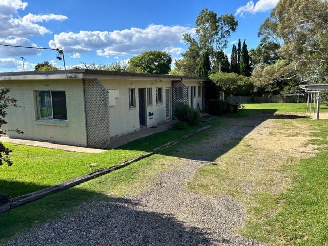 TWO BEDROOM UNIT IN CENTRAL LOCATION!