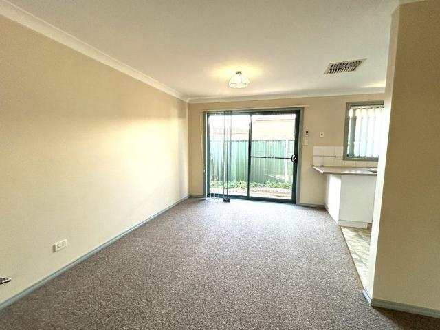 TWO BEDROOM UNIT IN CENTRAL/SOUTH DUBBO