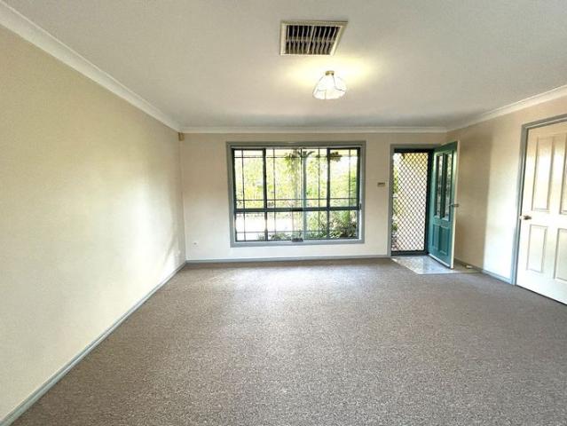 TWO BEDROOM UNIT IN CENTRAL/SOUTH DUBBO