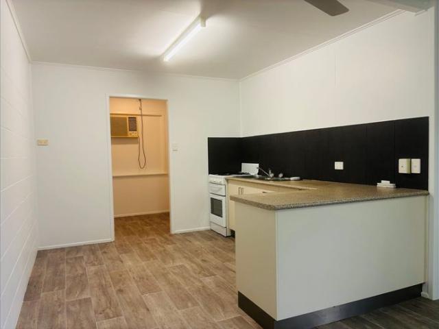 TWO BEDROOM UNIT IN CONVENIENT LOCATION