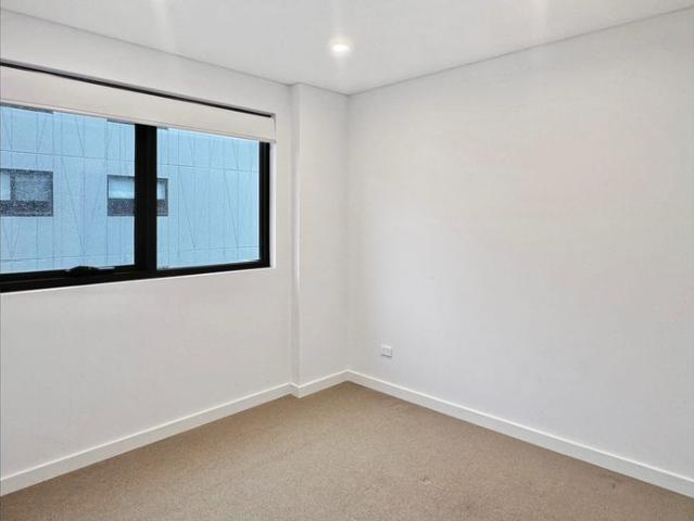 Two Bedroom Unit in Convenient Location