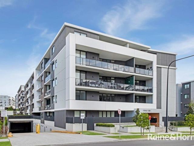Two Bedroom Unit in Convenient Location