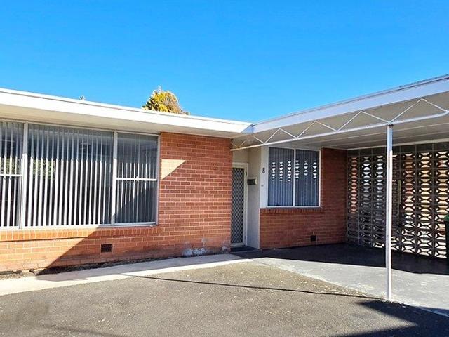 Two bedroom unit in great location