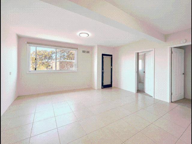 Two bedroom unit in heart of Nelson Bay!