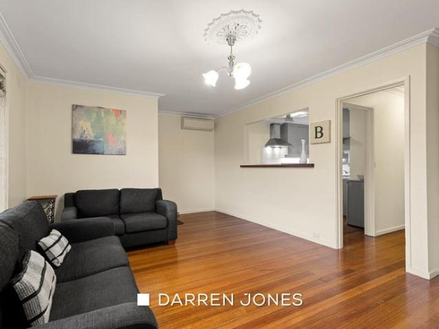 Two bedroom unit in heart of Watsonia