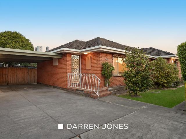 Two bedroom unit in heart of Watsonia