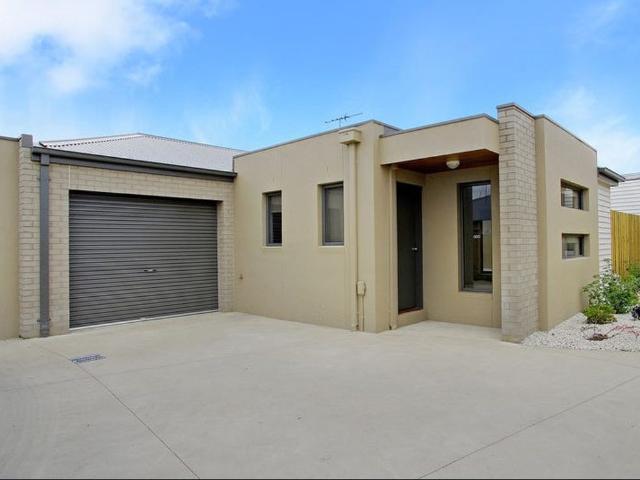 TWO BEDROOM UNIT IN HIGHTON COURT LOCATION