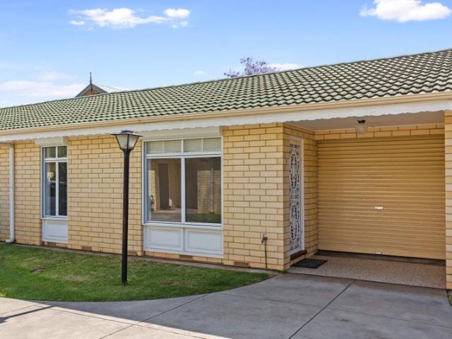 Two Bedroom Unit in Ideal Location