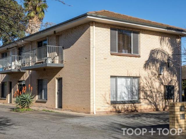 Two bedroom unit in Kensington